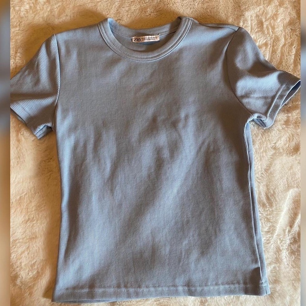 Ribbed light blue Zara t shirt